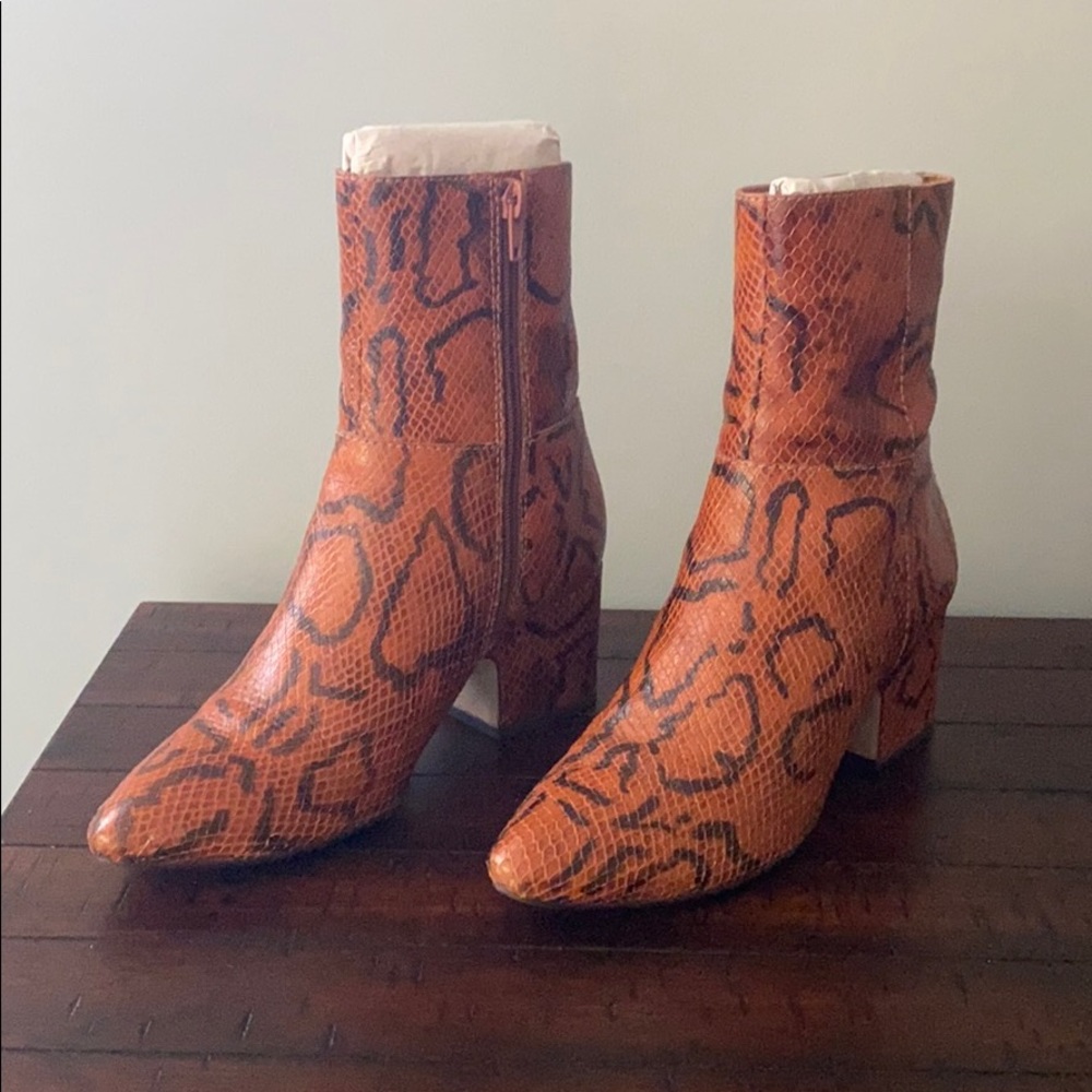 Matisse Snake Boots, Rust/Orange color, 6